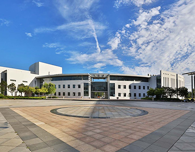 校园广场保洁方案